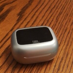 JBL Live Buds 3 Used
